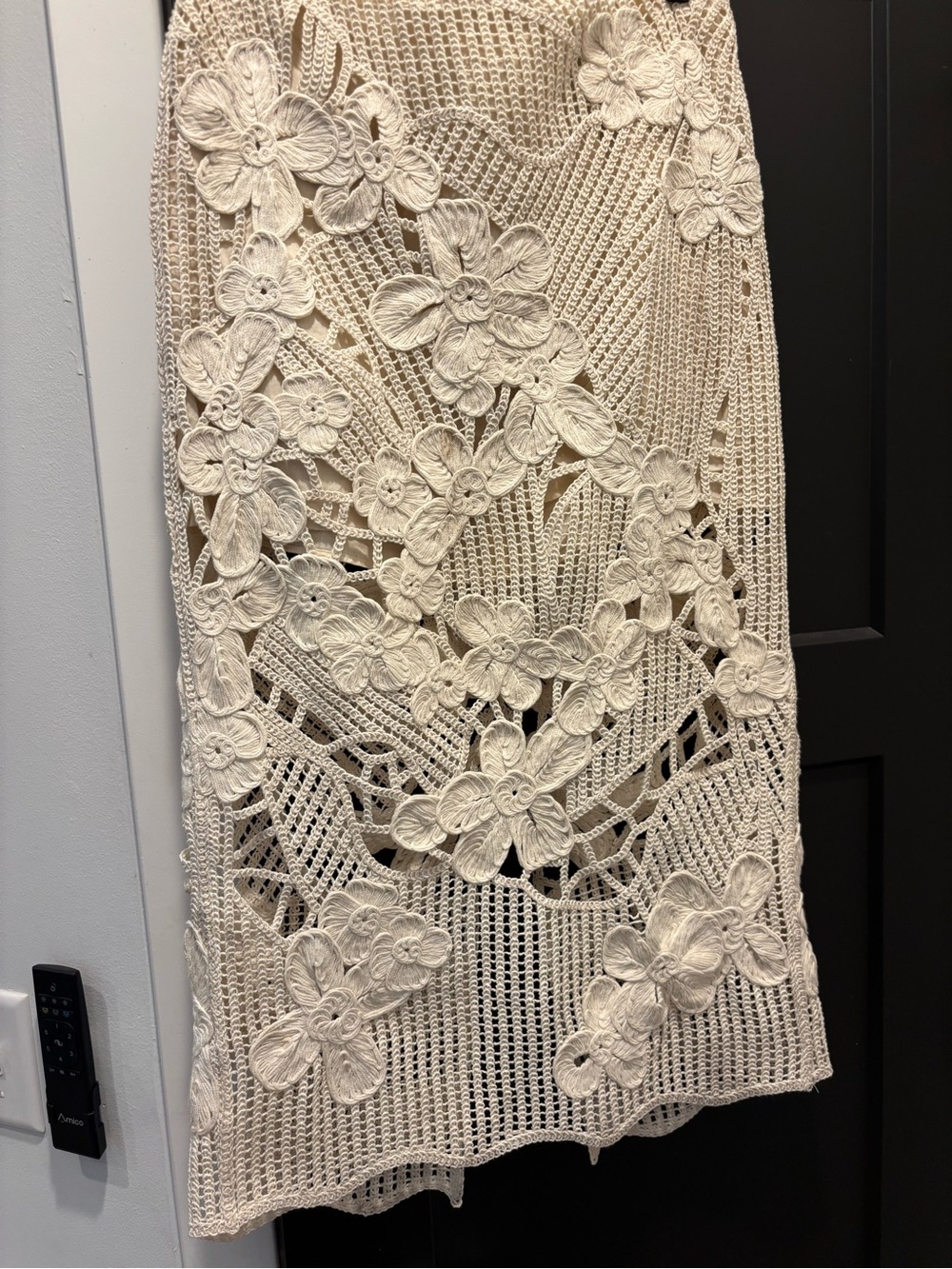 ZARA ZW Collection Crochet Midi Skirt Small NWT 3D Floral appliqué Knit Cream - Picture 7 of 12